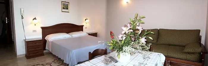 Ludovica Type B Positano